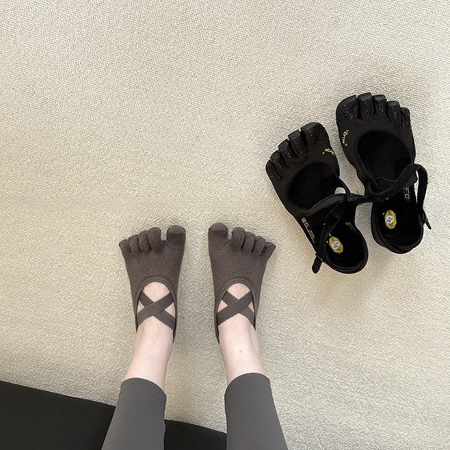 Pilates Yoga And Barre - Chaussettes de yoga à cinq orteils